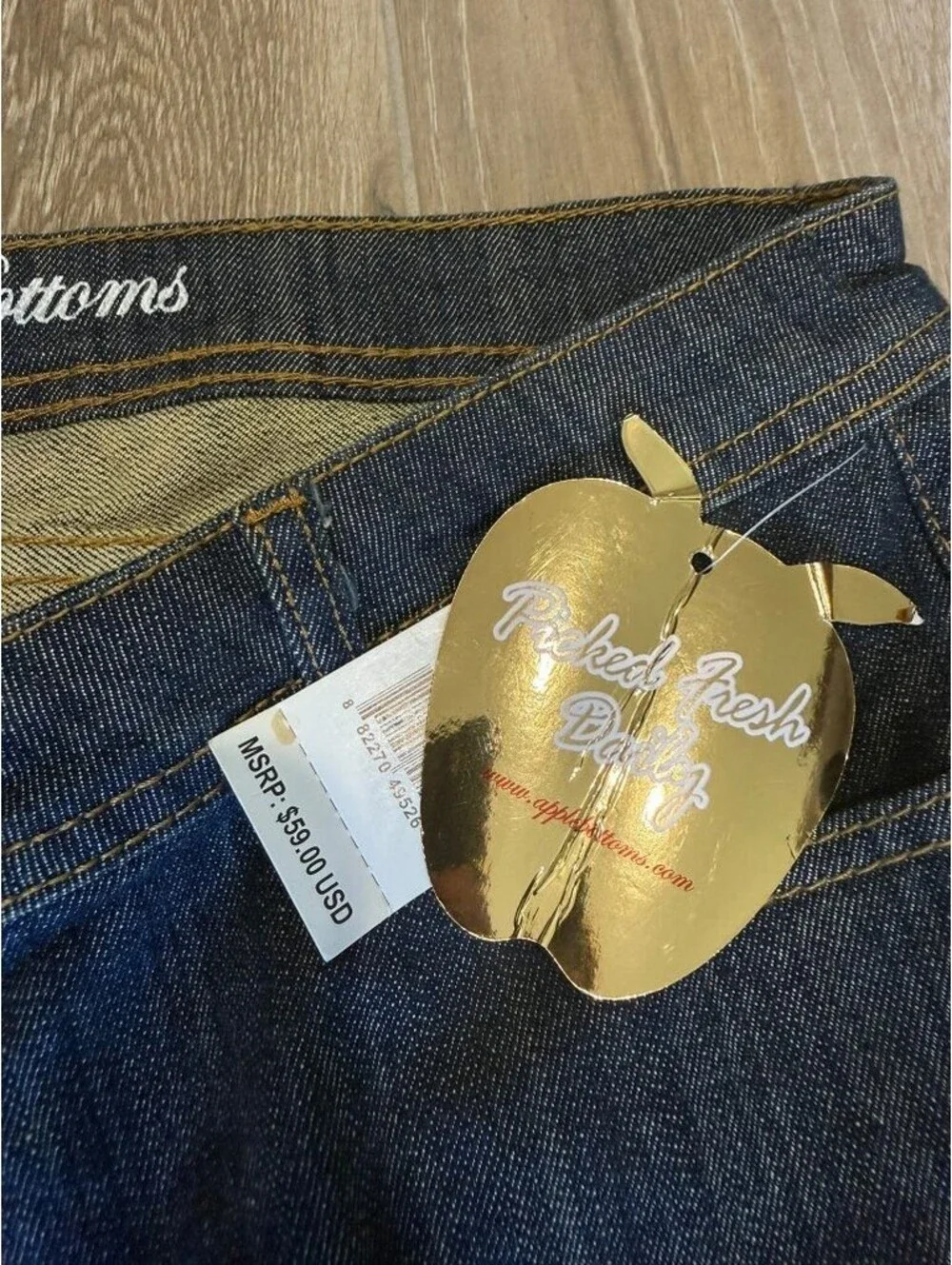 Apple Bottoms authentic apple